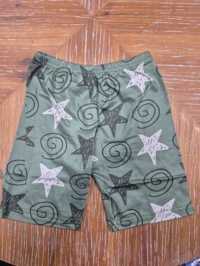 Toddler Boys Green Star & Spiral Patterned Shorts 2T